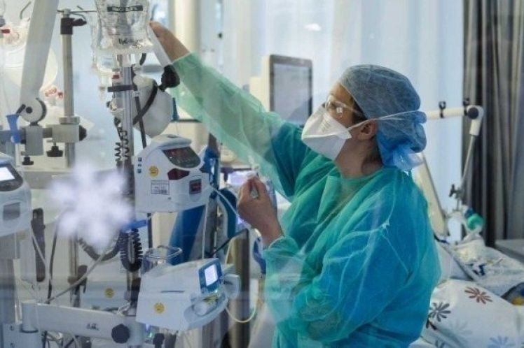 Η περίπλοκη συνύπαρξη COVID-19 και γρίπης