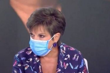 Ο ΔΗΜΑΡΧΟΣ ΠΕΡΑΜΑΤΟΣ ΑΠΑΝΤΑ ΣΕ ΜΑΝΔΡΟΥ ΚΑΙ ΣΚΑΙ ΓΙΑ ΤΗ…