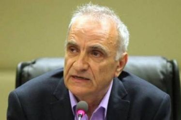 Διαιρεί την κοινωνία και βασίλευε