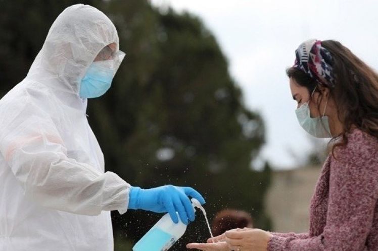 Ο κορονοϊός μπορεί να επιβιώσει στο ανθρώπινο δέρμα τουλάχιστον εννέα ώρες περισσότερο από τον ιό της γρίπης