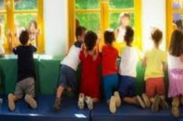 Το ένα τρίτο των παιδιών και εφήβων στην Ελλάδα επηρεάστηκαν…