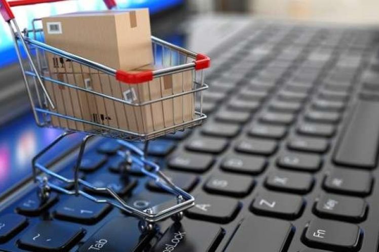 Skroutz: 63% αύξηση στις online αγορές λόγω πανδημίας: Τι αγοράζουν οι Έλληνες