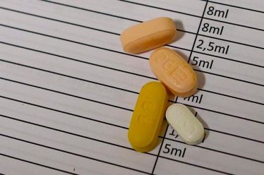 «Πόλεμος» στην αμερικανική FDA και ξαφνική ανατροπή κατά του 1ου…