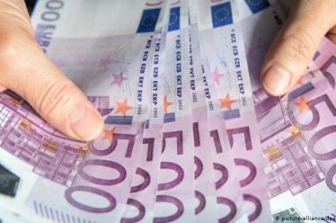 Ανάρπαστα τα πεντακοσάρικα που …δεν υπάρχουν