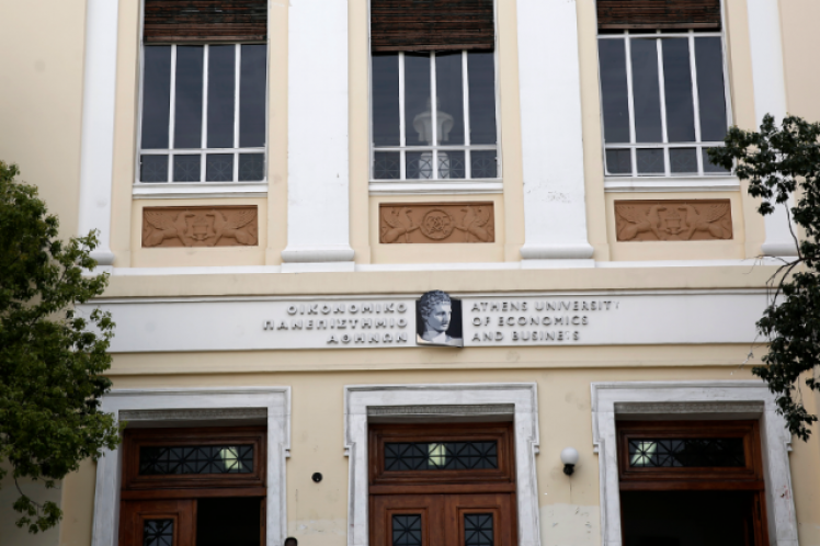 Φοιτητές ΑΣΟΕΕ χωρίς βιβλία