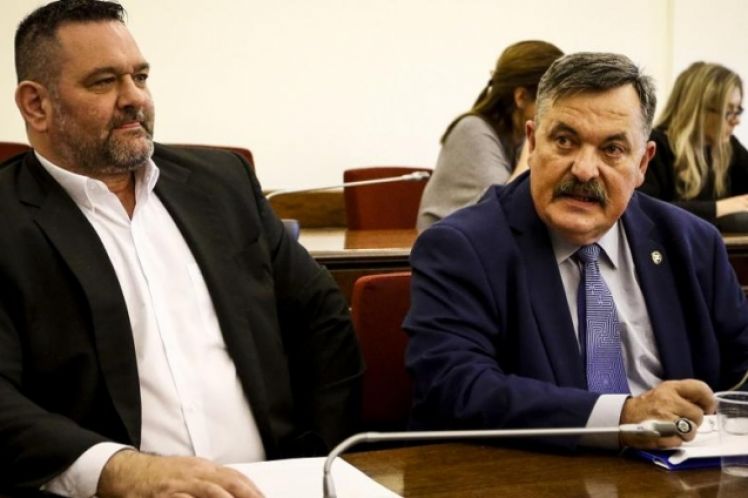 Με τον Λαγό και τον Παππά τι θα γίνει;