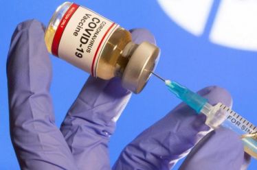 Δερμιτζάκης: Επικίνδυνος ο εμβολιασμός με υψηλό αριθμό κρουσμάτων