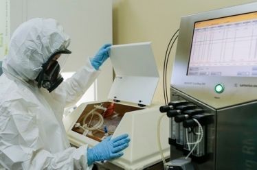Κορονοϊός: 901 κρούσματα, 534 διασωληνωμένοι και 58 θάνατοι