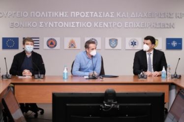 Ο πρωθυπουργός νεροκουβαλητής των αεροπορικών εταιρειών για τα διαβατήρια εμβολίων,…