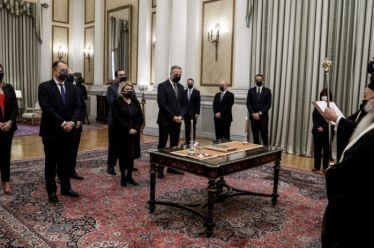 Η εποχή των νεοφιλελεύθερων καλικαντζάρων