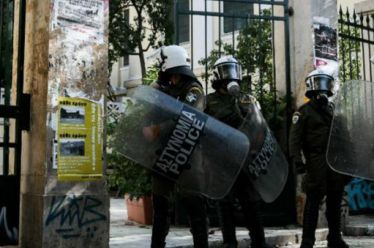 Εξακολουθητική ύβρις