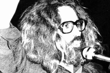 «Η επανάσταση είναι το παν»