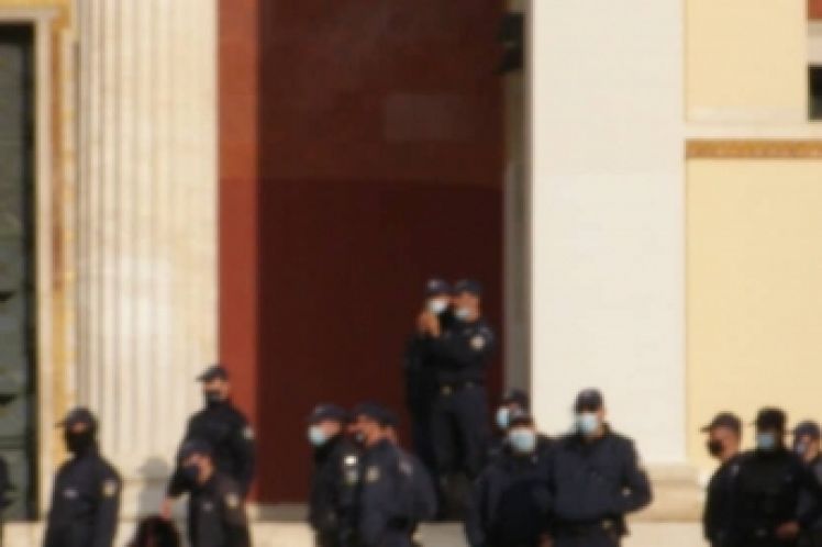 “Η Δημοκρατία βλάπτει σοβαρά την Υγεία”