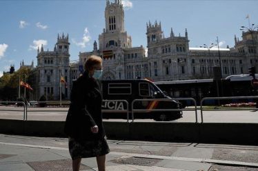 Εμβολιασμοί δύο ταχυτήτων: Η εξουσία και ο πλούτος προηγούνται