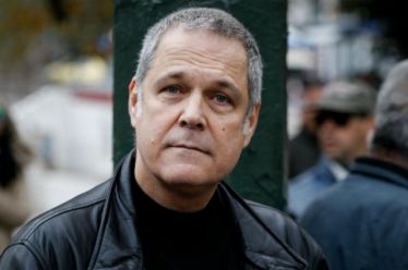 Νέο παραλήρημα Τζήμερου: Να απαγορευτεί η απεργία στο Δημόσιο!