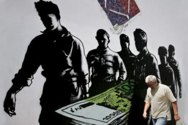Μια συζήτηση με τον Κώστα Λαπαβίτσα: “Αφήστε τα κράτη-μέλη να…