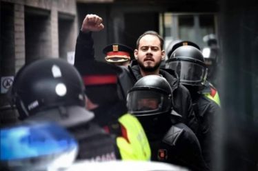 Αλληλεγγύη στον ισπανό ράπερ Χασέλ, της Αγγελικής Βατικιώτη