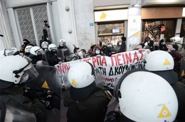Ο Κουφοντίνας πεθαίνει
