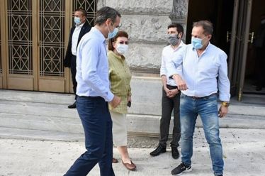 Αποκαλύψεις και αποκαλυπτήρια