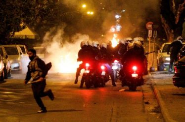 Τι πιστεύουν οι πολίτες για την αστυνομική βία και τα…