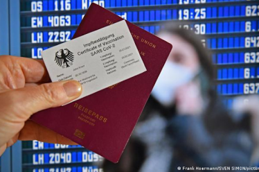 Πιστοποιητικά εμβολιασμού…Δεν είναι ιατρική ,είναι πολιτική…