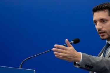 Ο Κυρανάκης ξέχασε την κουκούλα