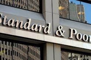 S&P: Την υψηλότερη σωρευτική ανάπτυξη το 2021-2026 η Ελλάδα με…