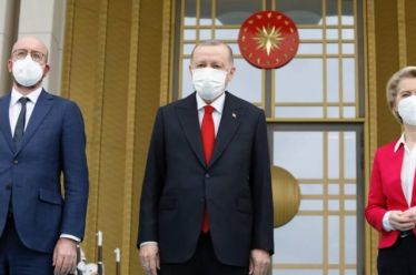 Τα συμφέροντα των εταιρειών έμειναν όρθια