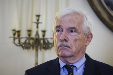 Οι εφοπλιστές και οι δεξιοί πολιτικοί [μας]