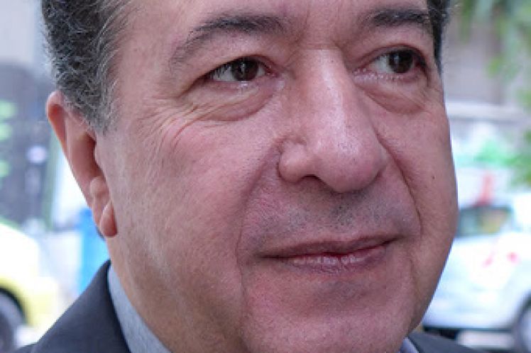 Μιλώ για μια χώρα φανταστική//του Ηρακλή  Λογοθέτη
