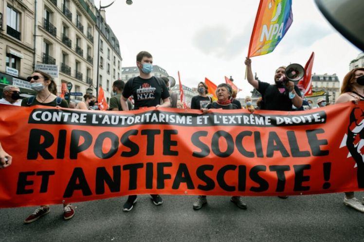 “Θρίαμβος” της αποχής – Λεπέν και Μακρόν οι μεγάλοι χαμένοι