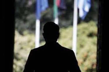 Μια κυβέρνηση μονίμως εξαπατημένη από την «υποκριτική τέχνη» των εγκληματιών