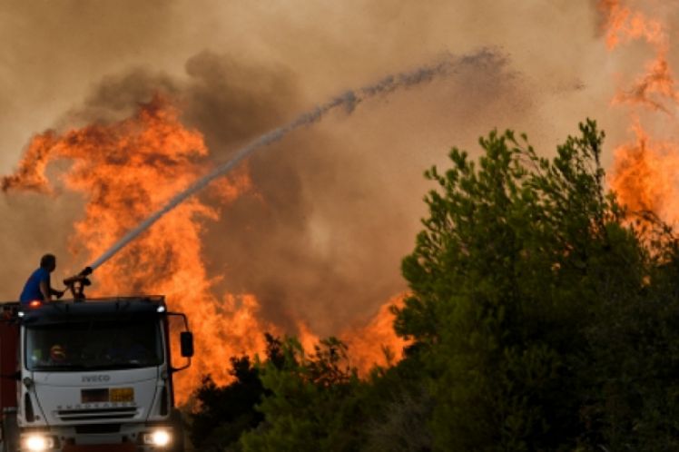 Η Ελλάδα καίγεται: καπιταλισμός, κρίση και κλιματικό χάος, του Kevin Ovenden