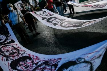Αυτοί που δείχνουν τον δρόμο