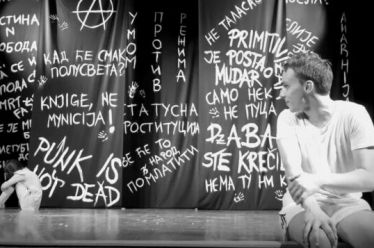 Ο ΞΕΝΟΣ ΚΑΙ Η ΦΙΛΟΞΕΝΙΑ. Family Stories: Ανιχνεύσεις και προσεγγίσεις