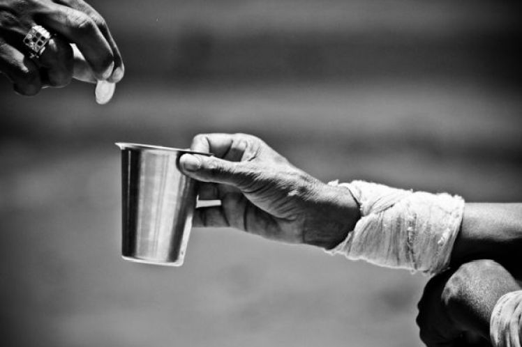 Πόσο κοστίζει η αξιοπρέπεια και η σωματική ακεραιότητα του εργαζόμενου;