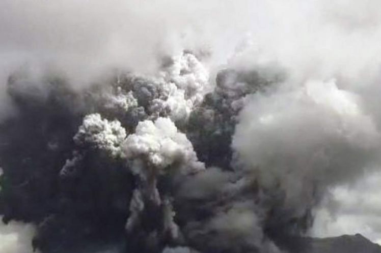 Έκρηξη ηφαιστείου στην Ιαπωνία: Απίστευτες εικόνες στο όρος Άσο