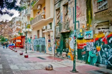 Η «τυχαία» σύμπτωση της «ανάπλασης Εξαρχείων» με την αύξηση στις…