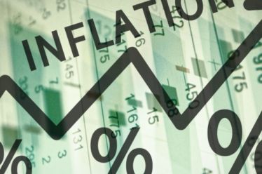 Η ακρίβεια και η απαίτηση για αυξήσεις μισθών και συντάξεων