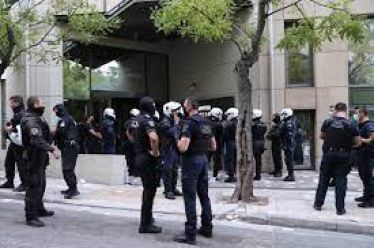 Δεν υπάρχει νόμος που απαγορεύει να σκοτώνεις Γύφτους
