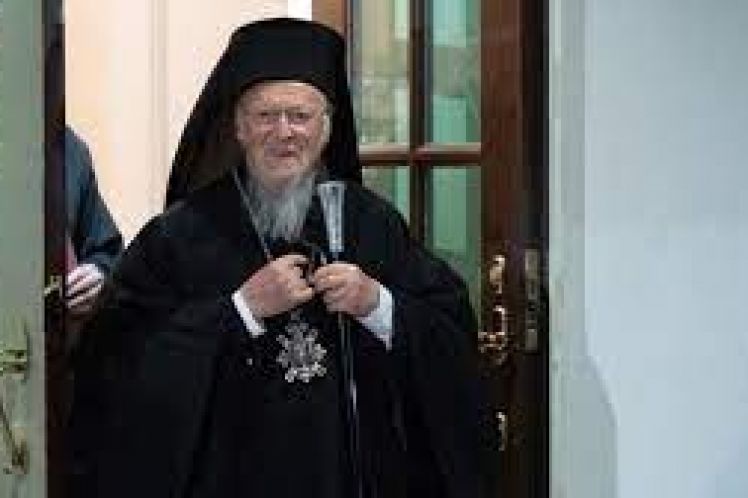 “Ιδρυμα Πατριάρχης Βαρθολομαίος” με Πομπέο στο βήμα