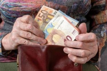 Τα κυβερνητικά λάθη που μπορεί να φέρουν μείωση κύριων συντάξεων,…