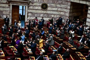 Η υλικότητα της δημοκρατίας