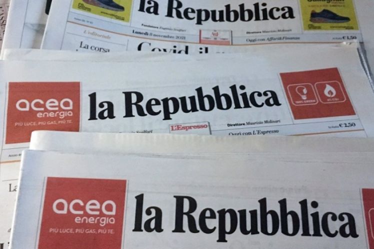 Δάσκαλε που δίδασκες: Γιατί βγήκαν στους δρόμους οι δημοσιογράφοι της Repubblica