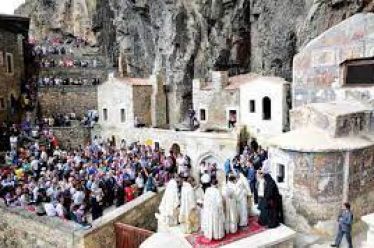 Ο λαός της Εκκλησίας, η Παναγία Σουμελά και η Μόσχα