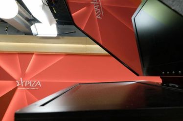 ΣΥΡΙΖΑ: Ο μπούσουλας είναι που στρέφει ή το καράβι;