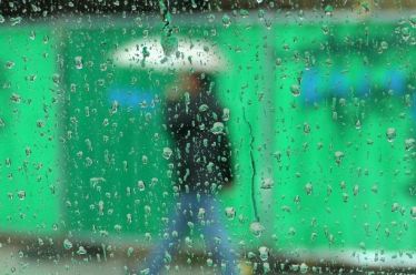Οι λιγότερες βροχερές μέρες κάθε χρόνο θα φέρνουν την άνοιξη…