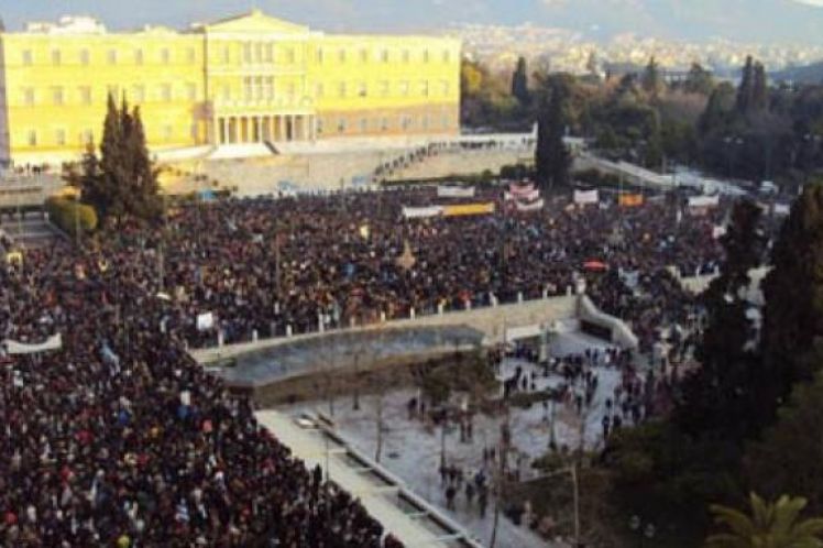 Δέκα χρόνια πριν «θα τους έπαιρνε και θα τους σήκωνε»