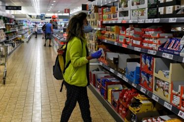 Μαζική εξαθλίωση φέρνει η ακρίβεια, του Νίκου Γουρλά