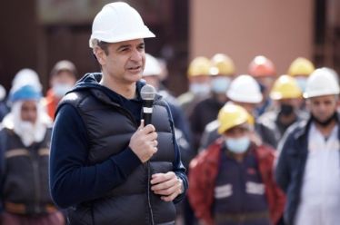 Ποιος μας έλεγε πως τα επιδόματα δεν είναι λύση;